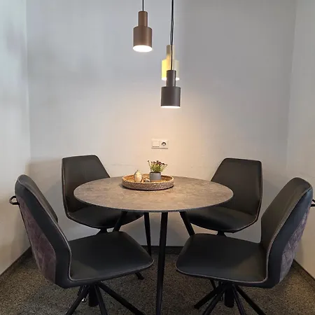 Apartment Haus Kleeblatt 1 *