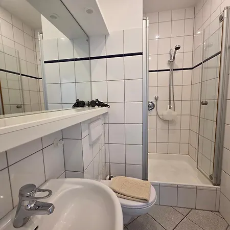 Apartment Haus Kleeblatt 1 *